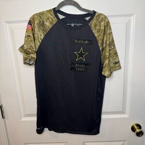 Nike On Field Dallas Cowboys Salute to Service Dry Fit T-Shirt Size Small EUC